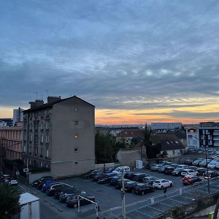 Comfy, Cosy, And Spacious Apartment Near Paris Bezons Buitenkant foto