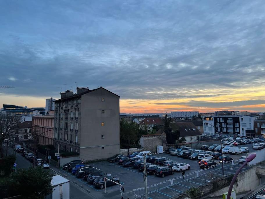 Comfy, Cosy, And Spacious Apartment Near Paris Bezons Buitenkant foto