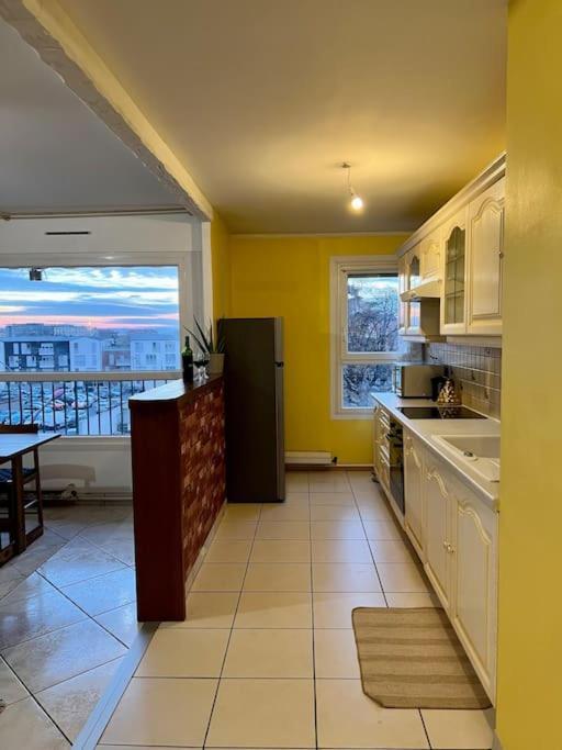Comfy, Cosy, And Spacious Apartment Near Paris Bezons Buitenkant foto